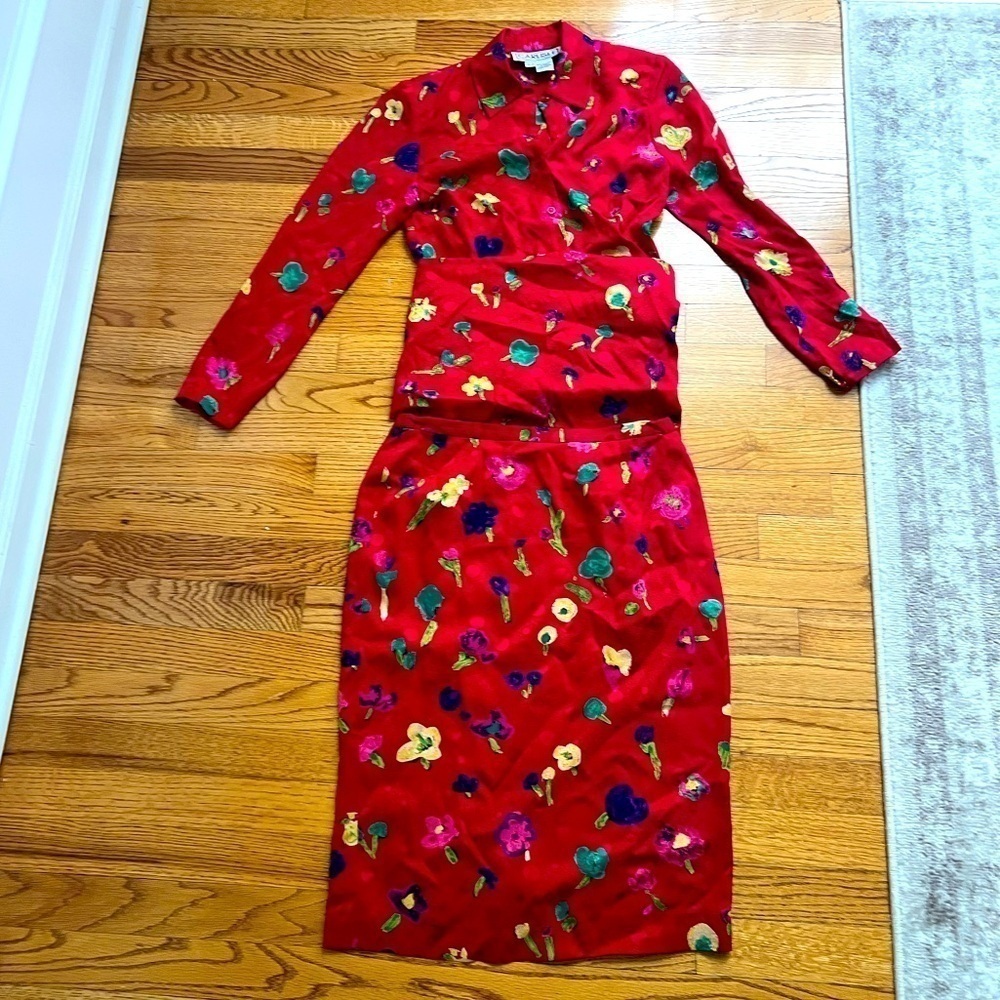 CARLISLE Silk Asian 2 Piece Red Floral Wrap Shirt Long Skirt Size Top 4 Skirt 8
